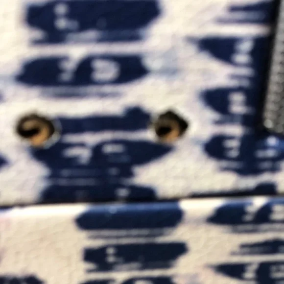 Crosley Black and White Patterned Turntable - Picture 11 of 12